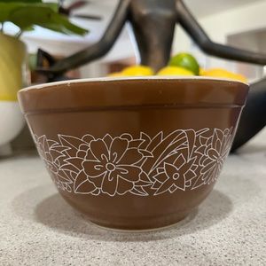 PYREX vintage woodland bowl